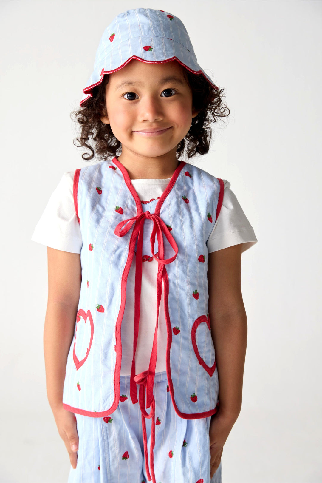 Scallop Hat on model
