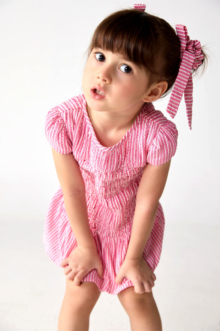 Bow Scrunchy pink seersucker