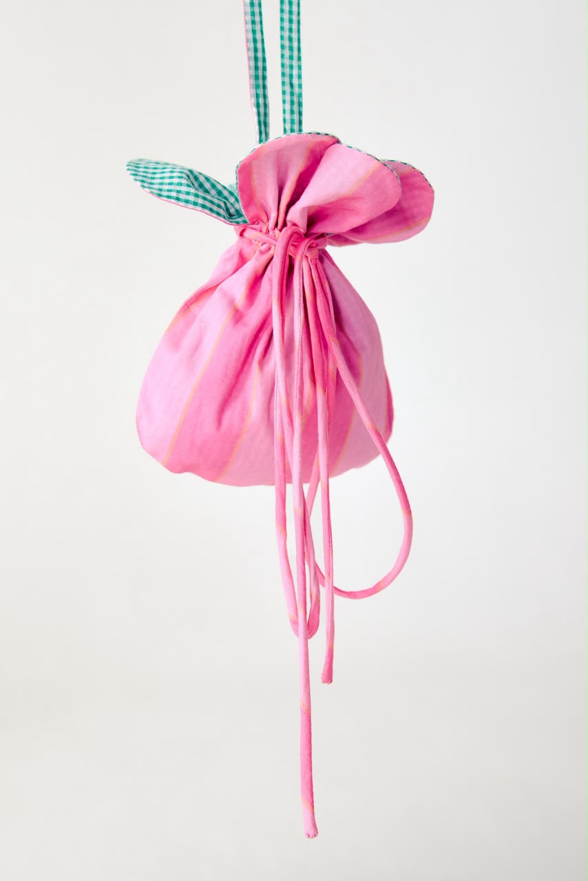 Gingham Check Leaf Sling Bag